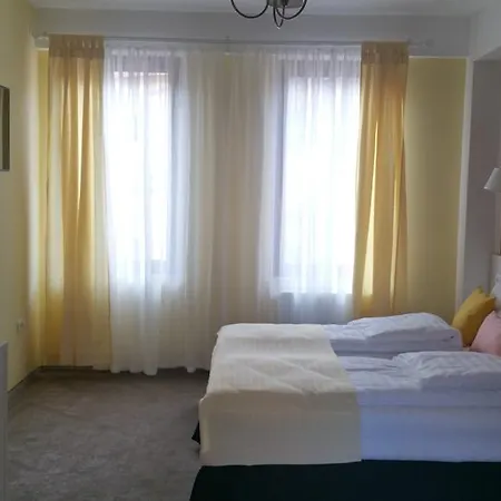French Boutique 3* Brasov