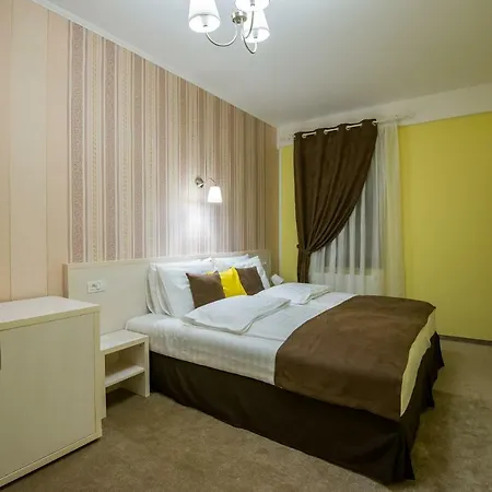 French Boutique Guest house Brasov